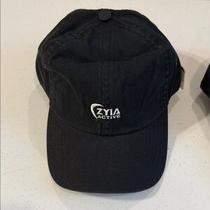 ZYIA Black Classic Cap 879